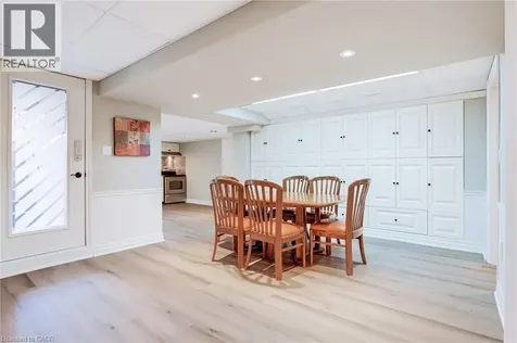994 Courtland Drive Ancaster ON L9G 3L1
