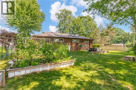 994 Courtland Drive Ancaster ON L9G 3L1