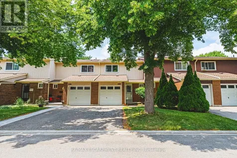 564 Sheraton Road Burlington (appleby) ON L7L 4B2
