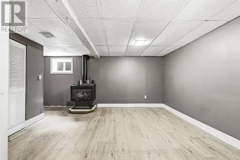 564 Sheraton Road Burlington (appleby) ON L7L 4B2