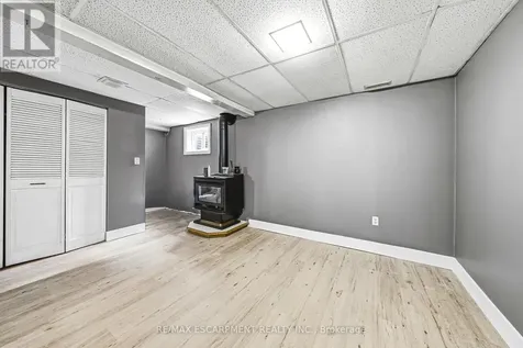 564 Sheraton Road Burlington (appleby) ON L7L 4B2