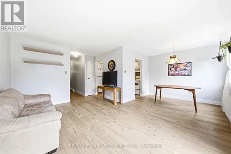 564 Sheraton Road Burlington (appleby) ON L7L 4B2