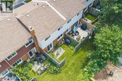 564 Sheraton Road Burlington (appleby) ON L7L 4B2