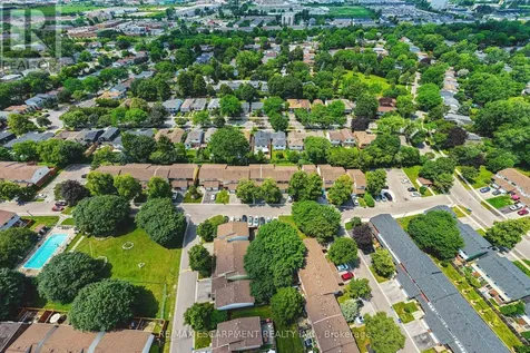 564 Sheraton Road Burlington (appleby) ON L7L 4B2