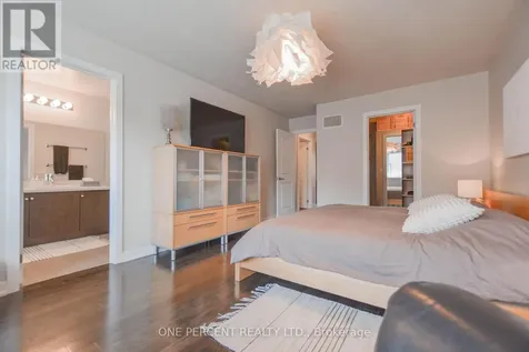 16 Denarius Crescent Richmond Hill (oak Ridges Lake Wilcox) ON L4E 0Y9