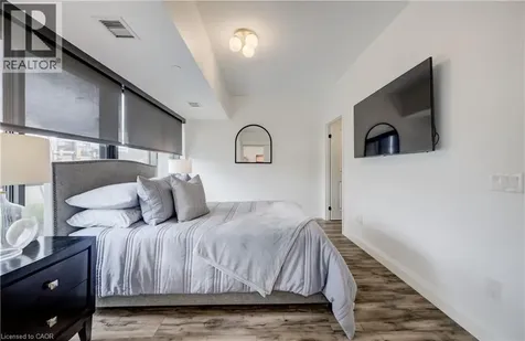 332 Gosling Gardens Guelph ON N1L 0P8