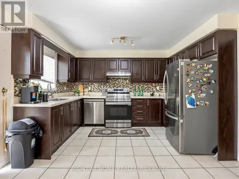 1442 Bridgeport Street Oshawa (taunton) ON L1K 2P5