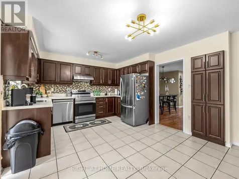 1442 Bridgeport Street Oshawa (taunton) ON L1K 2P5