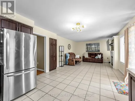 1442 Bridgeport Street Oshawa (taunton) ON L1K 2P5