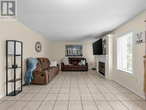 1442 Bridgeport Street Oshawa (taunton) ON L1K 2P5