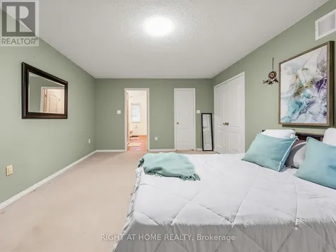1442 Bridgeport Street Oshawa (taunton) ON L1K 2P5