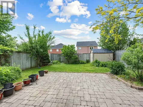 1442 Bridgeport Street Oshawa (taunton) ON L1K 2P5