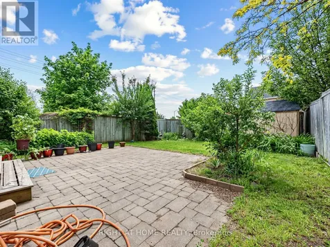 1442 Bridgeport Street Oshawa (taunton) ON L1K 2P5