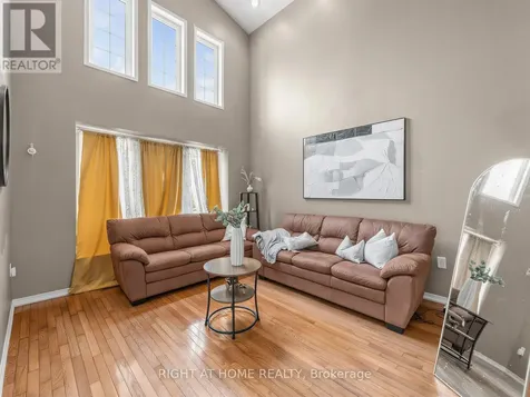 1442 Bridgeport Street Oshawa (taunton) ON L1K 2P5