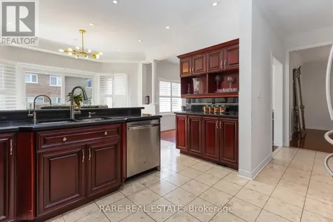 55 Castlemore Avenue Markham (berczy) ON L6C 2N9
