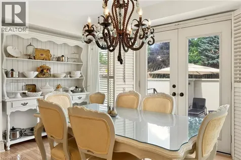 15 Peppertree Crescent Ancaster ON L9G 4L8