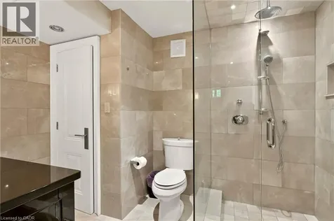 15 Peppertree Crescent Ancaster ON L9G 4L8