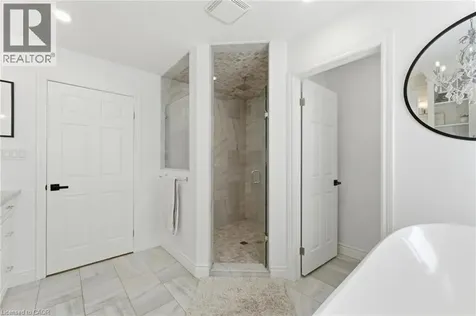 138 Miller Drive Ancaster ON L9G 4W4