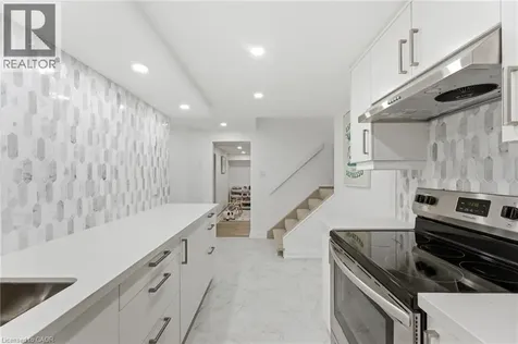 138 Miller Drive Ancaster ON L9G 4W4