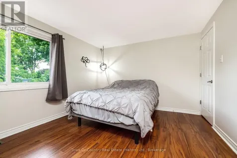 14 Rosemary Road Halton Hills (ac Acton) ON L7J 1E8