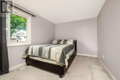 14 Rosemary Road Halton Hills (ac Acton) ON L7J 1E8