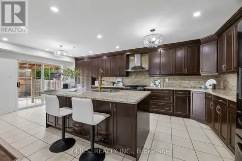 1408 Aldergrove Court Oshawa (taunton) ON L1K 2Y4