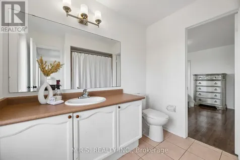 1408 Aldergrove Court Oshawa (taunton) ON L1K 2Y4