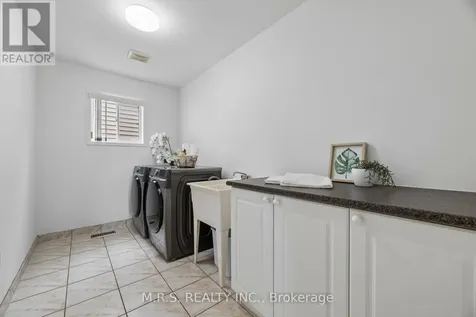 1408 Aldergrove Court Oshawa (taunton) ON L1K 2Y4