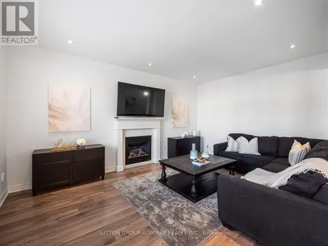 129 Mooney Street Bradford West Gwillimbury (bradford) ON L3Z 0K9