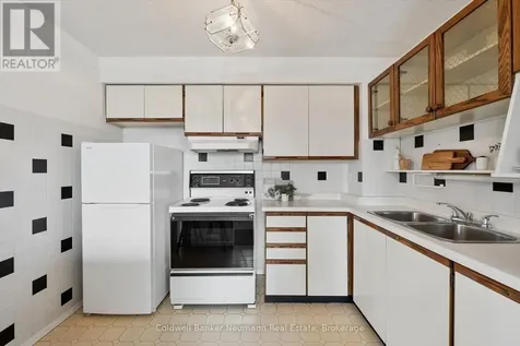 93 Westwood Road Guelph (willow West/sugarbush/west Acres) ON N1H 7J7