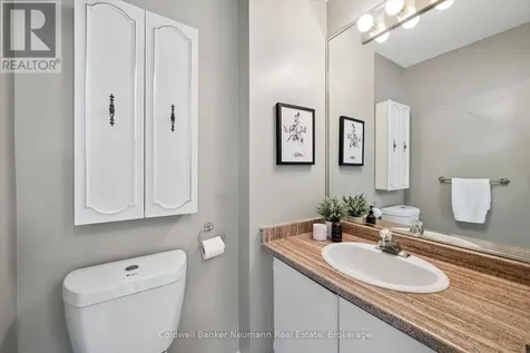 93 Westwood Road Guelph (willow West/sugarbush/west Acres) ON N1H 7J7