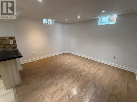 209 Old Colony Road South Richmond Hill (oak Ridges Lake Wilcox) ON L4E 5B9