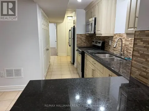 209 Old Colony Road South Richmond Hill (oak Ridges Lake Wilcox) ON L4E 5B9