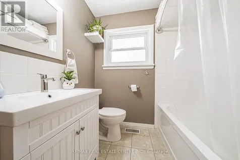 15 Dale Avenue Cambridge ON N1S 3M7