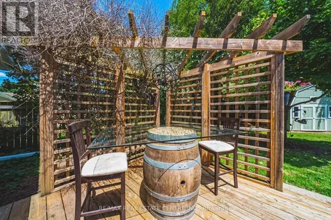 15 Dale Avenue Cambridge ON N1S 3M7