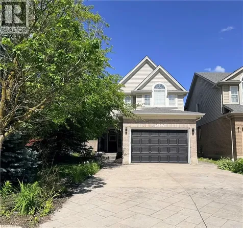 15 Gees Way Cambridge ON N3C 4M5