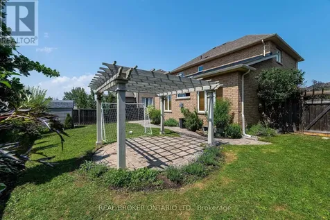 636 Serafini Crescent Milton (wi Willmott) ON L9T 7P1