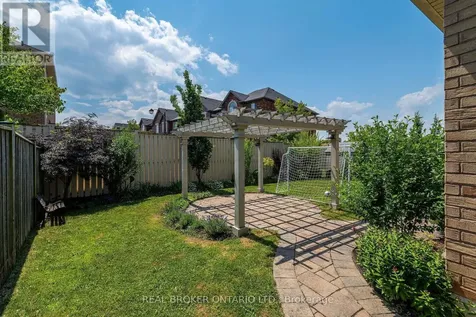 636 Serafini Crescent Milton (wi Willmott) ON L9T 7P1