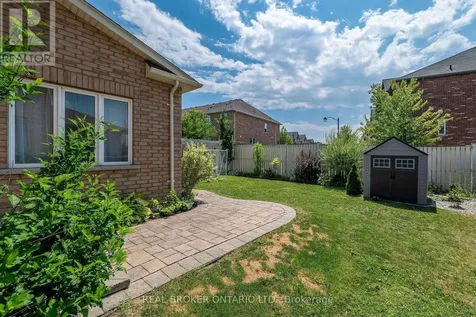 636 Serafini Crescent Milton (wi Willmott) ON L9T 7P1