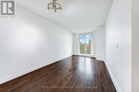 25 Earlington Avenue Toronto (kingsway South) ON M8X 3A3