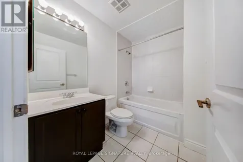 25 Earlington Avenue Toronto (kingsway South) ON M8X 3A3