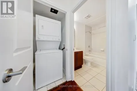 25 Earlington Avenue Toronto (kingsway South) ON M8X 3A3