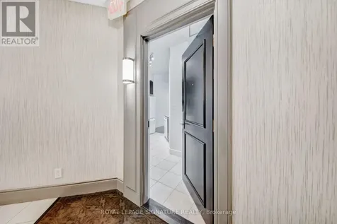 25 Earlington Avenue Toronto (kingsway South) ON M8X 3A3