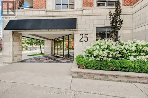 25 Earlington Avenue Toronto (kingsway South) ON M8X 3A3