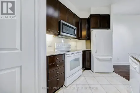 25 Earlington Avenue Toronto (kingsway South) ON M8X 3A3