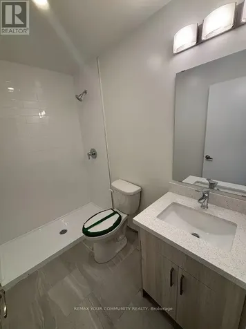 350 Prince Charles Drive Welland (broadway) ON L3C 7B3