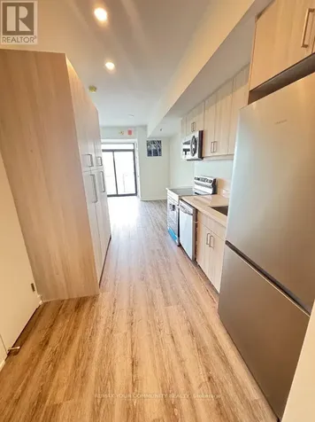 350 Prince Charles Drive Welland (broadway) ON L3C 7B3