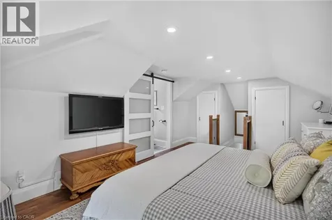 122 Stuart Street Guelph ON N1E 4S8