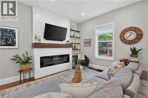 122 Stuart Street Guelph ON N1E 4S8