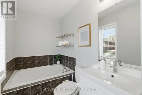 1360 Dumont Street Oshawa (taunton) ON L1K 2V3